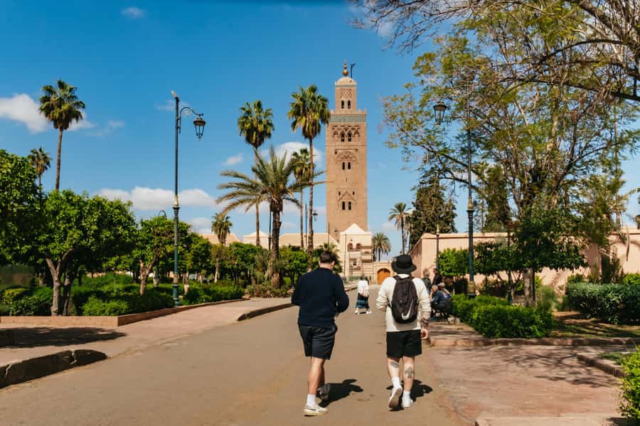 Marrakech: Saadian Tombs & Bahia Palace, Medina Guided Tour - Why this is a useful first look at Marrakech