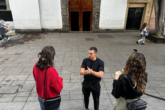 Mexico City Historical Centre Food Tour with 7 Authentic Tastings - Plaza Comercial Pino Suárez and the First Bites