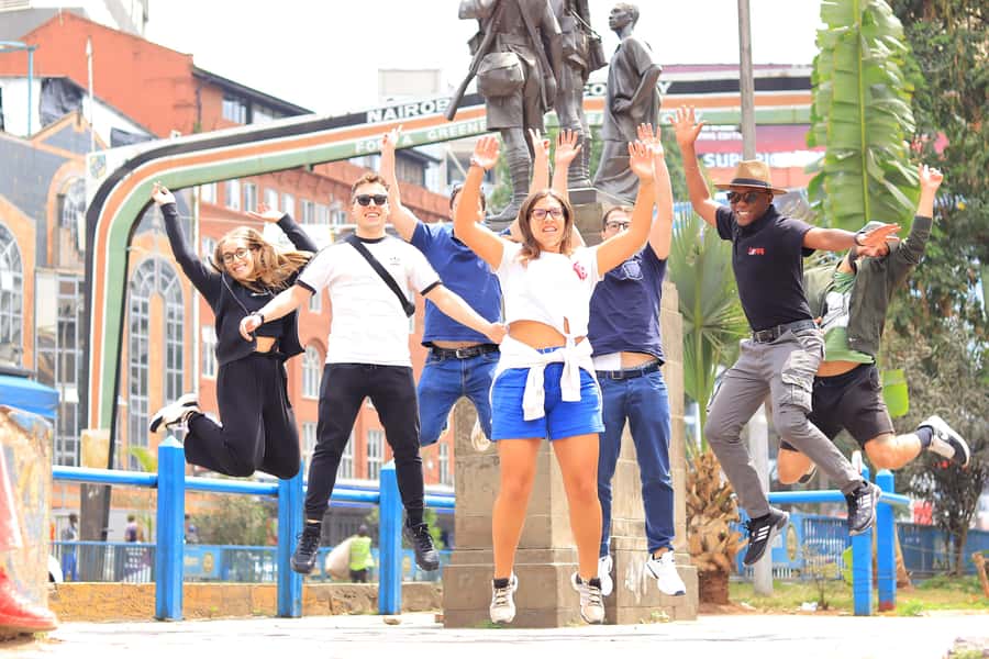 Nairobi: Historic and Modern Highlights Walking Tour - Jeevanjee Gardens and the first taste of Nairobi