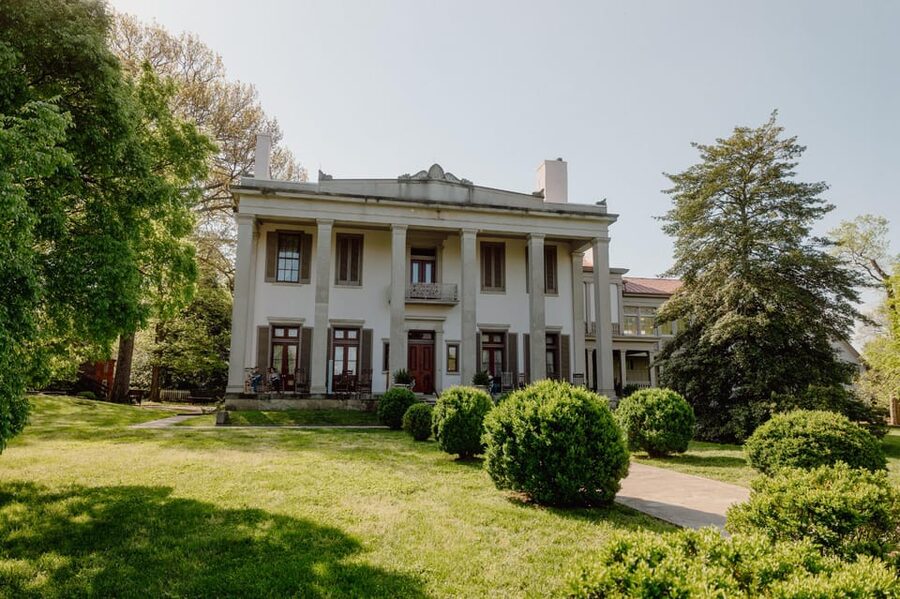 Nashville: Belle Meade Historic Mansion Tour - Walk beyond the house into the Belle Meade grounds
