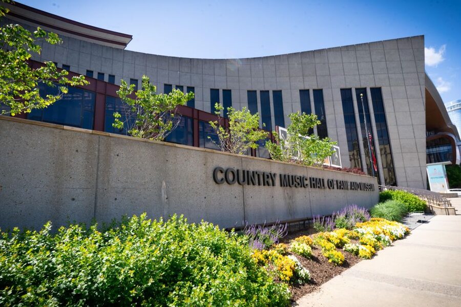 Nashville: Immersive E-Bike Tour of Music City's History - Music Row and the recording industry