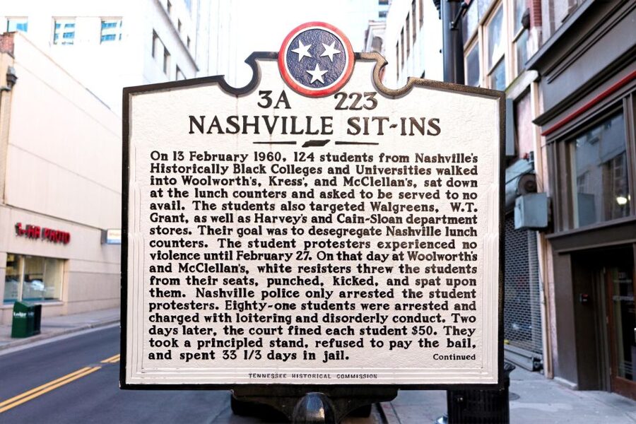 Nashville: Immersive E-Bike Tour of Music City's History - Broadway, the Country Music Hall of Fame, and the Cumberland River