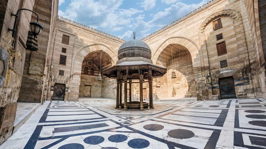 Old Cairo Guided Walk Tour: History, Culture & Street Bites - Al-Hakim Mosque and Fatimid Cairo