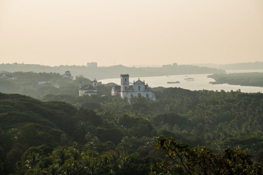 Old Goa: Walking Tour of Heritage Churches - The drink break is small but well judged