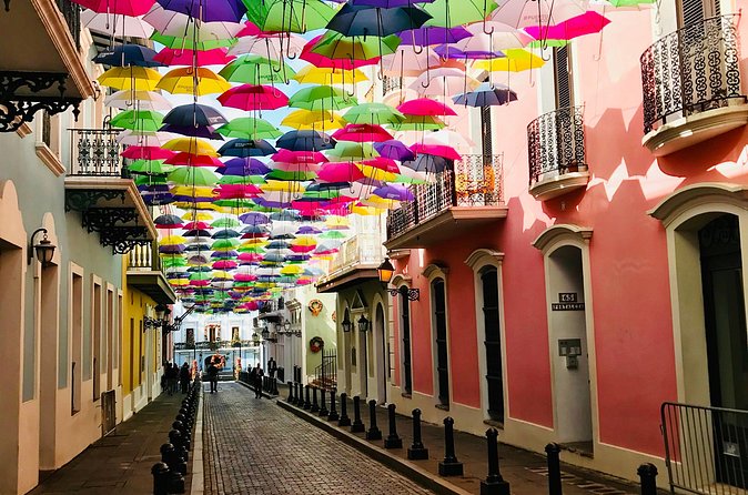 Old San Juan Historical Walking Tour - Cuartel de Ballajá and military architecture