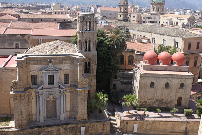 Palermo Historic Center Walking Tour by Palermo Wonders - Quattro Canti and the Fountain of Shame