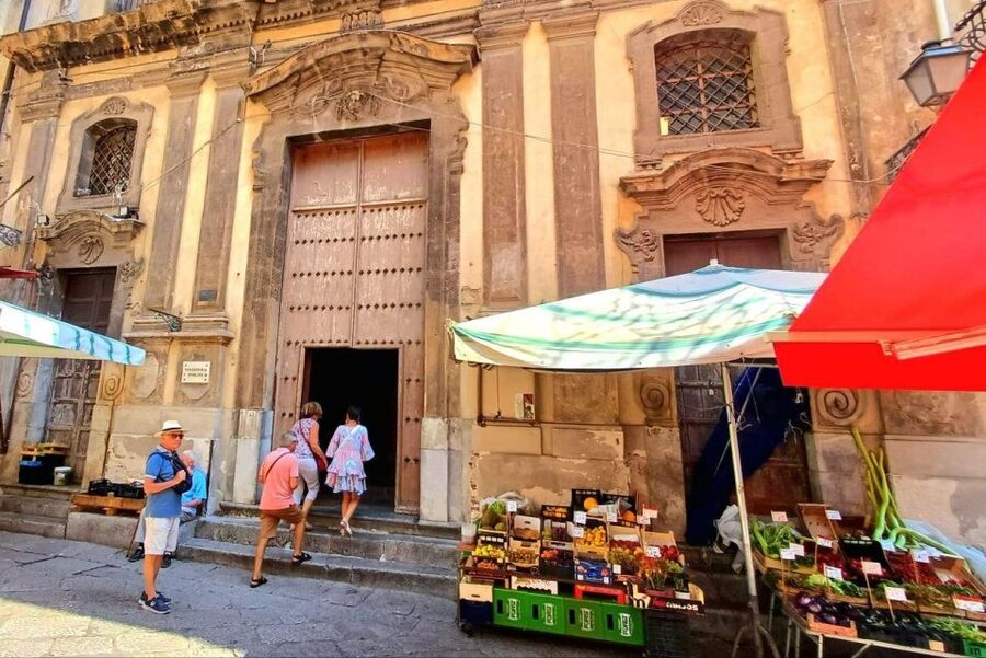 Palermo: Walking Tour of Historic Markets and Monuments - Stories of Santa Rosalia and the Beati Paoli