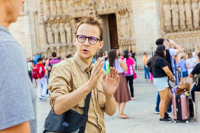 Paris City Center w/ Notre Dame interior | Exclusive Walking Tour - Starting on Île de la Cité