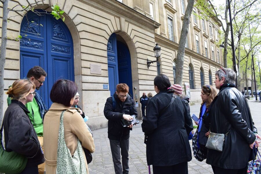 Paris: Le Marais & Montmartre Jewish History Walking Tour - What the walking is really like
