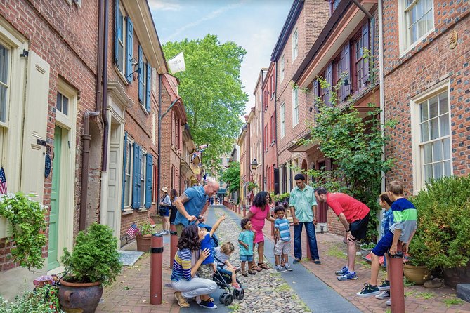 Philadelphia Old City Historic Walking Tour with 10+ Top Sites - Pace, group size, and physical demands