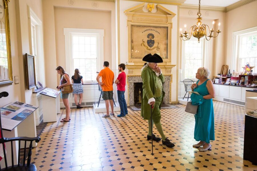 Philadelphia: Revolution and The Founders History Tour - Betsy Ross, Old City streets, and the smaller details