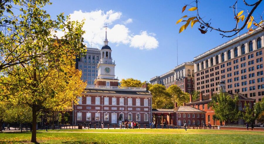 Philadelphia: Revolution and The Founders History Tour - Meeting at Sixth and Market Street