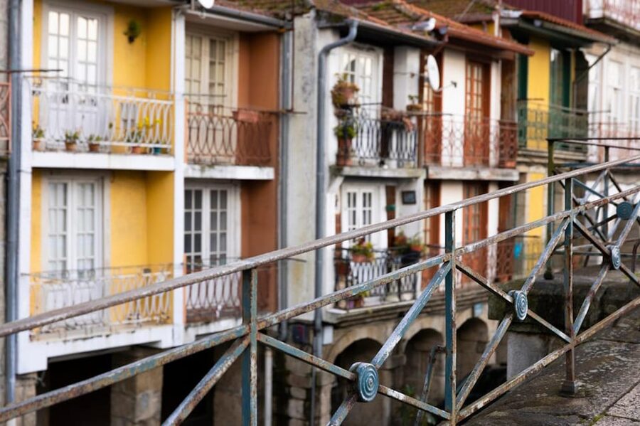 Porto: An Intimate Fado Show in a Historical Tavern - A few practical tips for a better evening