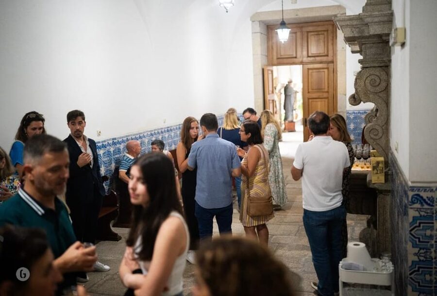“Porto: Fado Show with Guided Tour in a Historic Monastery” - The monastery visit gives the music its context