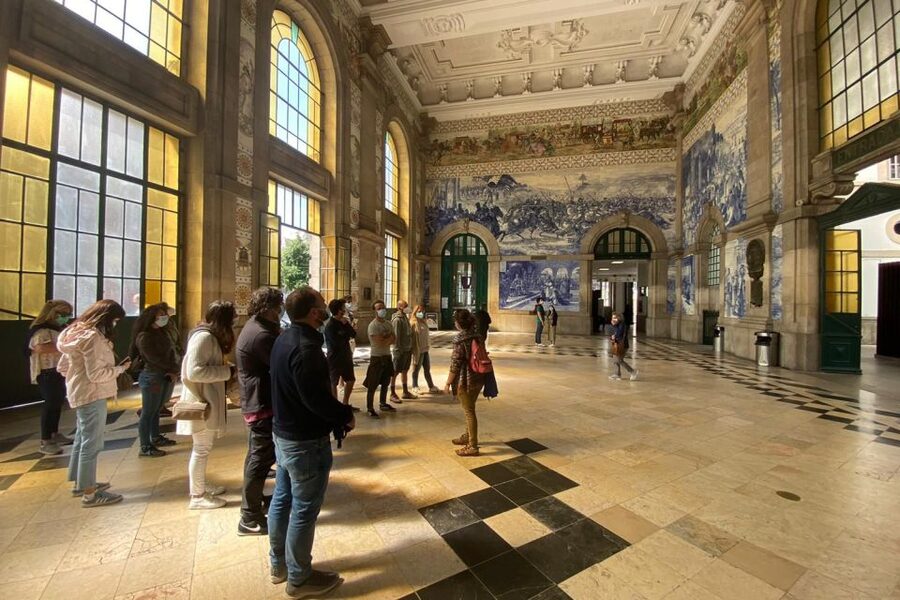 Porto: Historical Center Walking Tour - Returning to the Bishop’s Palace