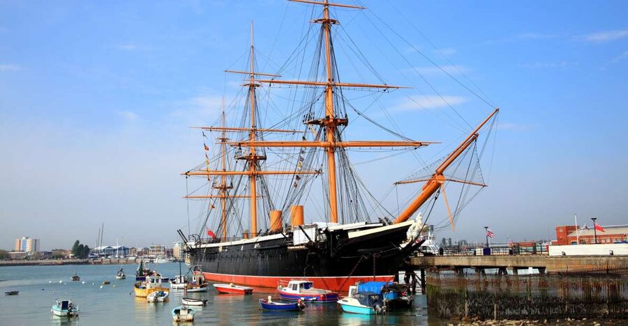 Portsmouth: Historic Dockyard Ultimate Explorer Ticket - Crossing the harbour to HMS Alliance