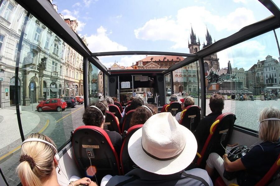 Prague: Historic City Center Bus Tour with Top Sights - The Castle District break, 30 to 40 minutes