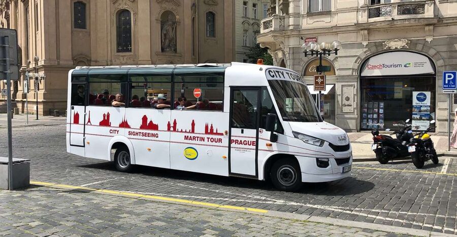Prague: Historic City Center Bus Tour with Top Sights - What $20 buys you in Prague