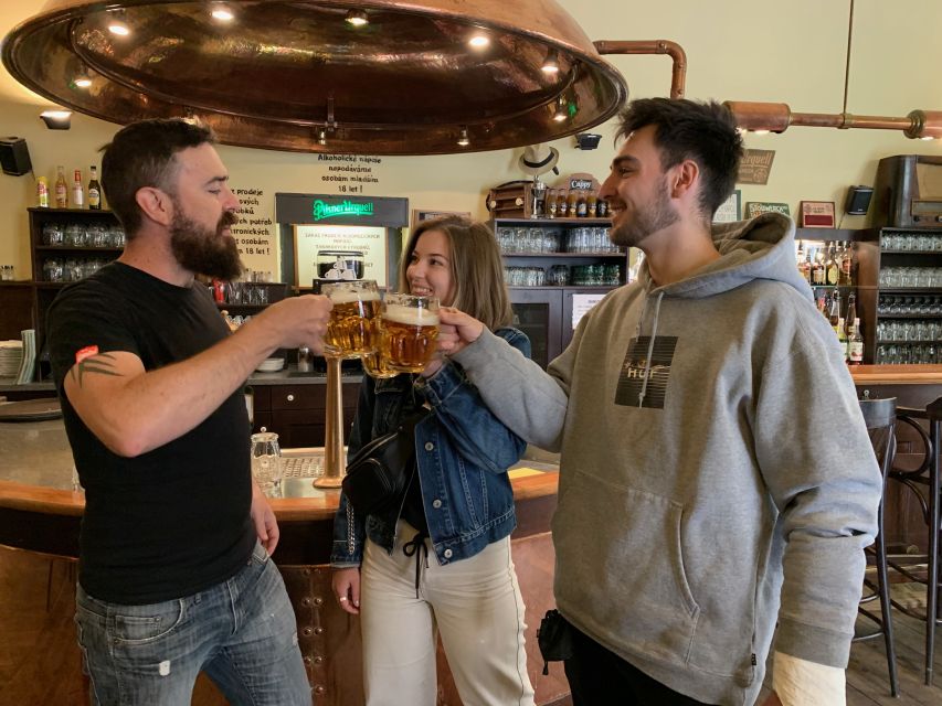Prague: Historic Pubs Tour with Drinks - Why this pub tour works better than a standard bar crawl