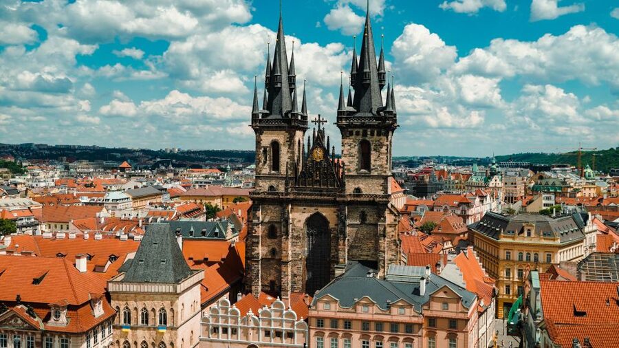 Prague: Top Sights and Historic Center Introduction Tour - Old Town Square and the Astronomical Clock lesson
