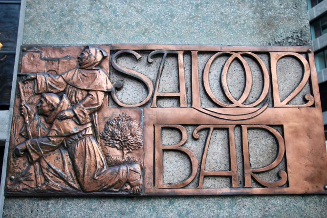 Private Group: Historical Pub Walking Tour of London - What to budget beyond the $173.36 price
