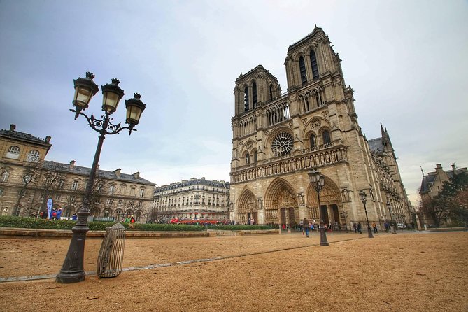Private Half Day Historic Tour - Place Saint-Michel and the changing face of Paris