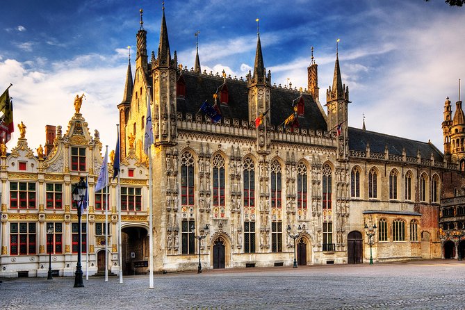 Private Historical Tour: The Highlights of Bruges - Minnewater Lake: swans, love, and a clash with an emperor
