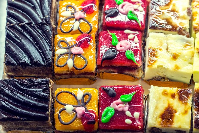 Private: Madrid Historic Centre Food Tour with 10+ Authentic - Vermouth, cider, wine, and the Spanish drinking tradition