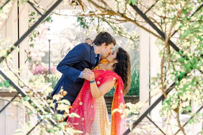 Private Photo Session in Historic Charleston - A private format changes the value