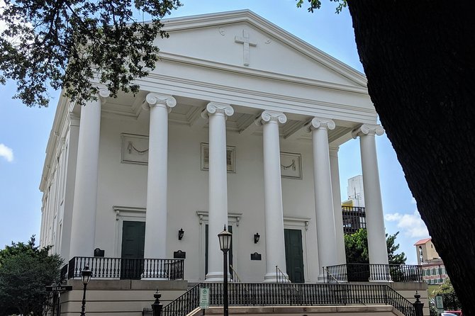 Private Tour of Savannah's Historic/Victorian Districts & Bonaventure Cemetery - Bonaventure Cemetery and its literary connection