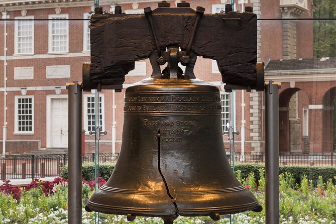 Revolution and the Founders: History Tour of Philadelphia - Franklin Court and Benjamin Franklin’s many careers
