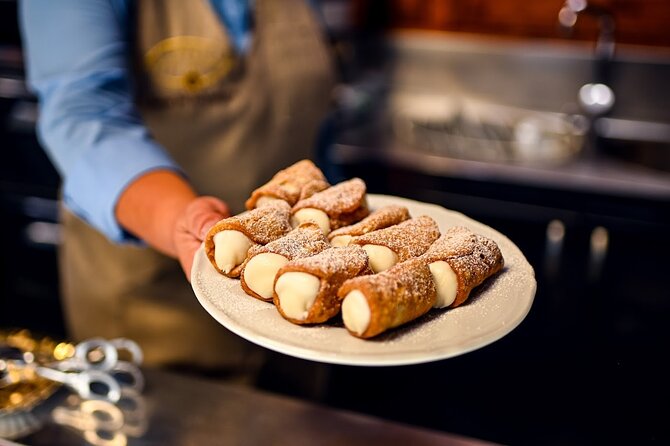 Rome Food Tour in the Historic Centre with 8+ Food Tastings - The palace and the Four Rivers Fountain add context