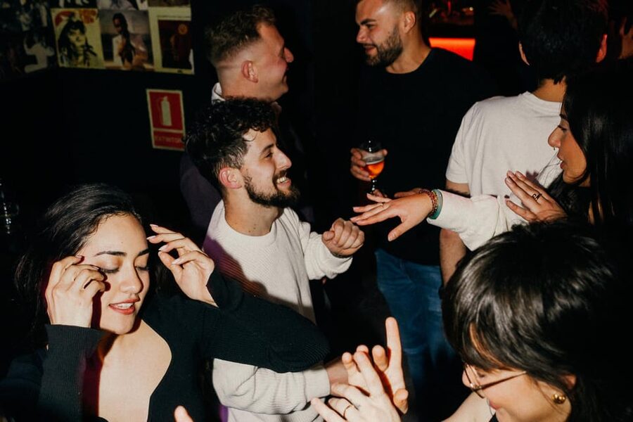 Rome: Forbidden History Walking Tour & Pub Crawl with Drinks - What the $61 price really covers