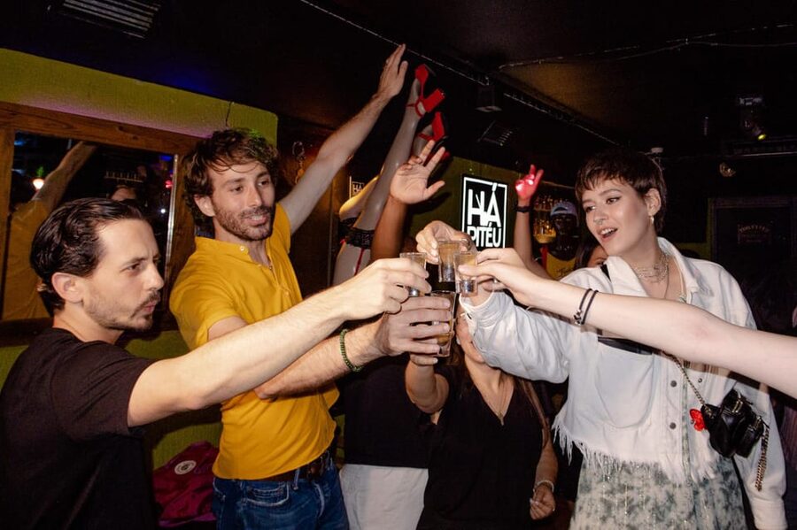 Rome: Forbidden History Walking Tour & Pub Crawl with Drinks - Who will enjoy this tour most