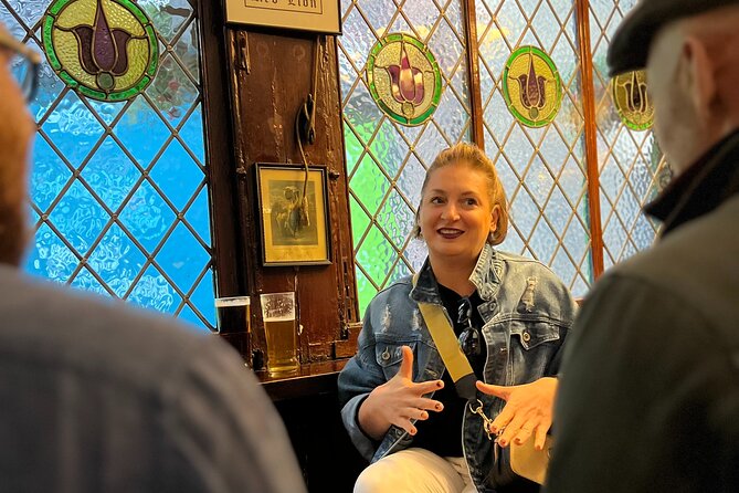 Royal Historic Pubs Walking Guided Tour in London - Historic pubs, not ordinary bars