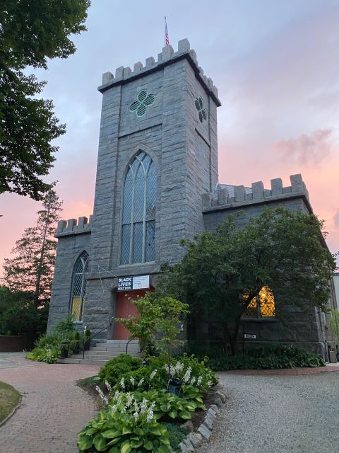 Salem, MA: History and Hauntings Guided Walking Tour - Why this Salem walk works better than simply following a map