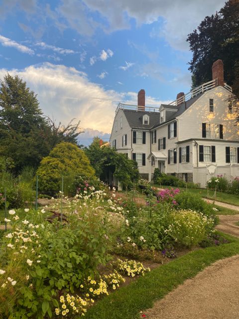 Salem, MA: History and Hauntings Guided Walking Tour - Starting at Old Town Hall and Derby Square