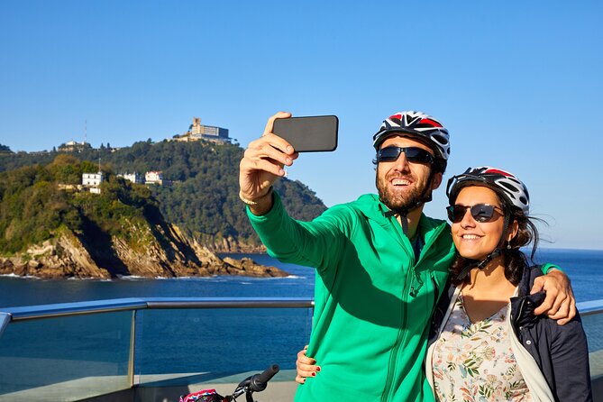 San Sebastian E-bike trour: Basque History and Cultural. - Santa Catalina Bridge and the city’s changing shape