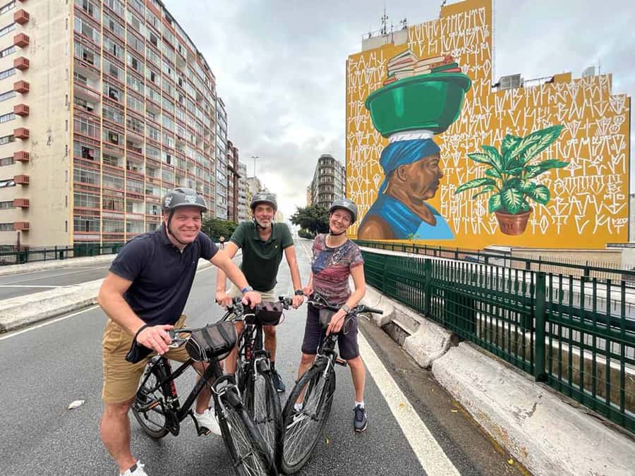 São Paulo: Downtown Historical Bike Tour - Liberdade and São Paulo’s Japanese-Brazilian character
