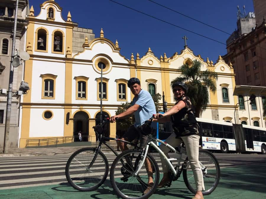 São Paulo: Downtown Historical Bike Tour - Pátio do Colégio and Sé Cathedral