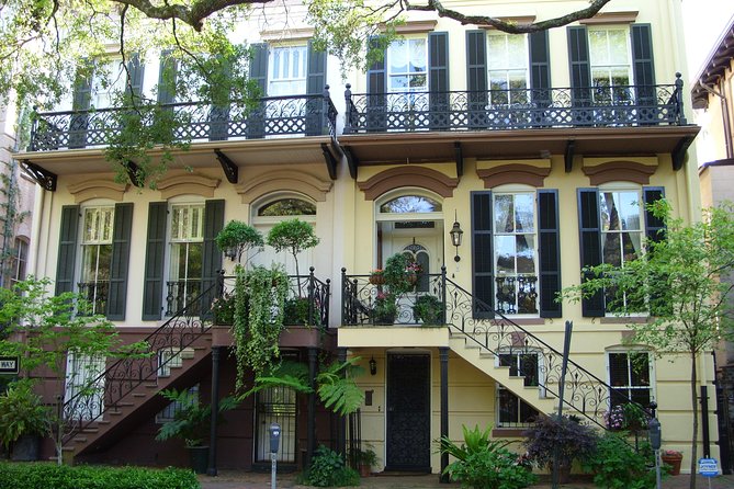Savannah Historic District Walking Tour - Chippewa Square tells the founding story