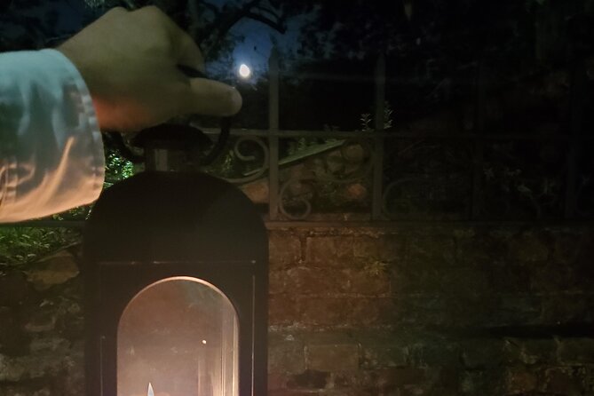 Savannah History and Haunts Candlelit Ghost Walking Tour - What makes the history worth your time