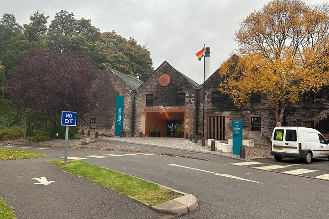 Scottish Whisky Distillery & Fairytale Dunrobin Castle - Loch Fleet and the final Glenmorangie stop