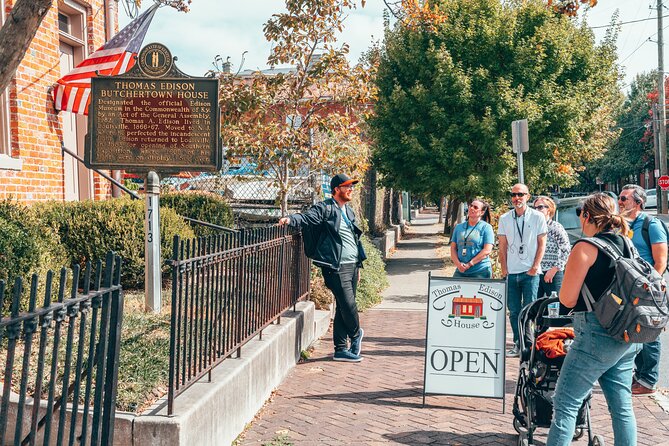 Secrets of Louisville: Food & History Walking Tour in NuLu - The odd alleys and small stories of Louisville