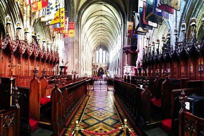 Semi-Private (8people max) 2.5 Hr Dublin Walking Tour - Dublin Castle and the boundary between fact and legend