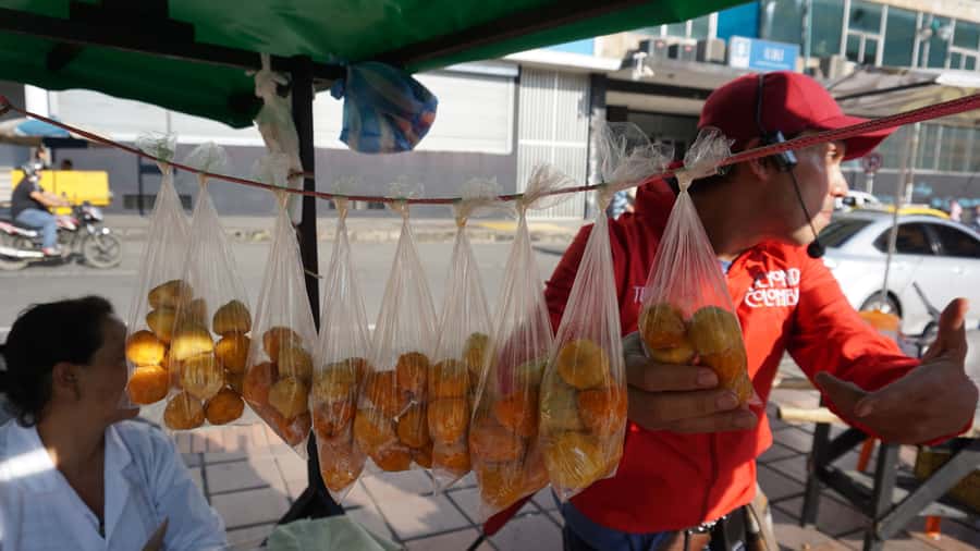 Shared Tour Cali's Historical Downtown - Salsa, soccer, and La Feria de Cali