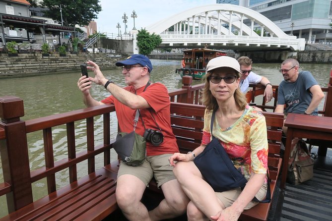 Singapore Group History & Culture Walking Tour - Tea Chapter and a quieter finish