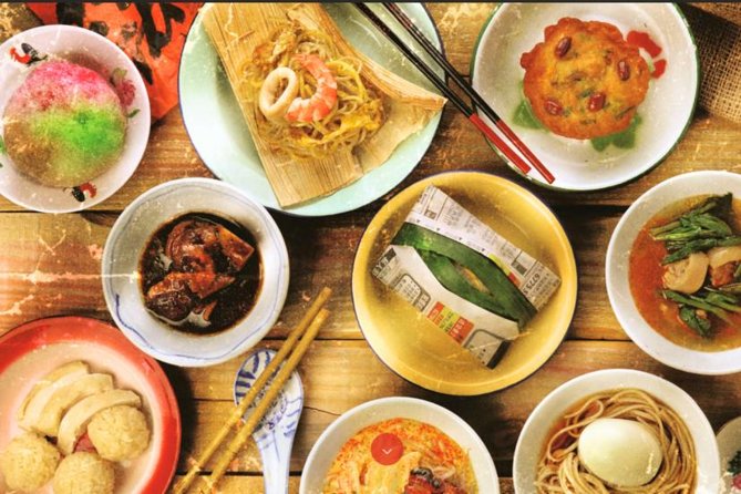 Singapore Private Food, Culture and Heritage Tour with 9 tastings - Walking, weather, and the practical side