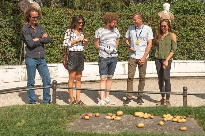 Small group Potsdam: A Journey Through History and Palaces - Brandenburg Gate and Luisenplatz