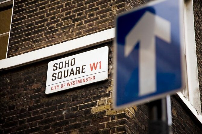 Soho Music & Historic Pubs Tour - The social side: conversation over a half pint